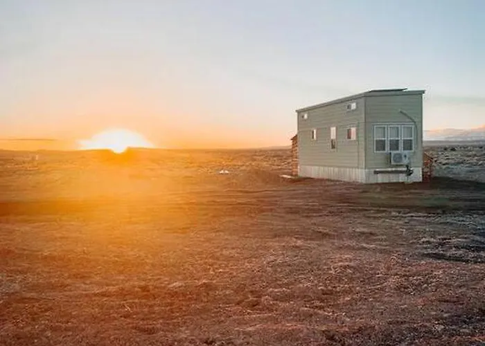 Cozy Retreat: Glamping Getaway In A Tiny House Near The Grand Canyon, Az Holiday home Williams