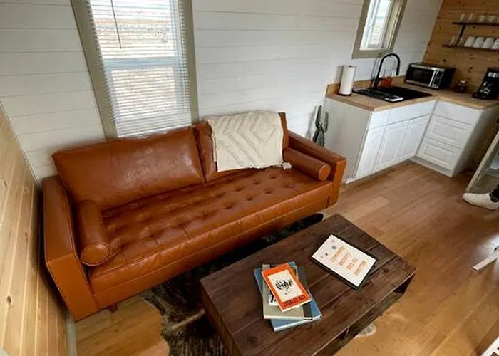 Cozy Retreat: Glamping Getaway In A Tiny House Near The Grand Canyon, Az Holiday home
