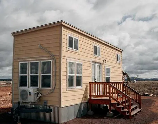 Cozy Retreat: Glamping Getaway In A Tiny House Near The Grand Canyon, Az Williams