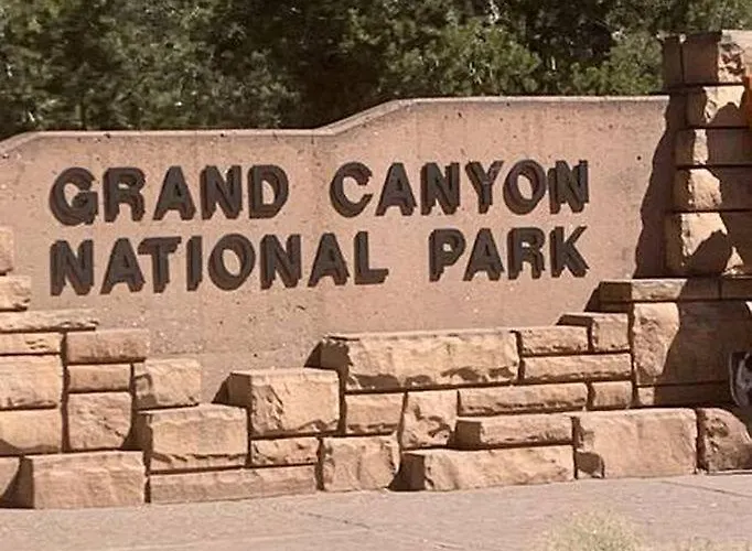 Cozy Retreat: Glamping Getaway In A Tiny House Near The Grand Canyon, Az Holiday home Williams